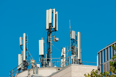 Repaso a los resultados del sector de telecomunicaciones en la primera mitad del año.